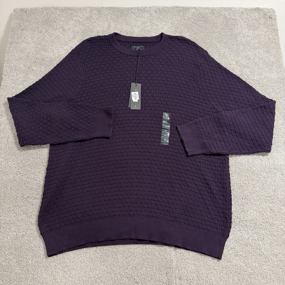 Shaquille O'Neal XLG Sweater Mens 4XL Purple Crest Textured Crewneck Pullover